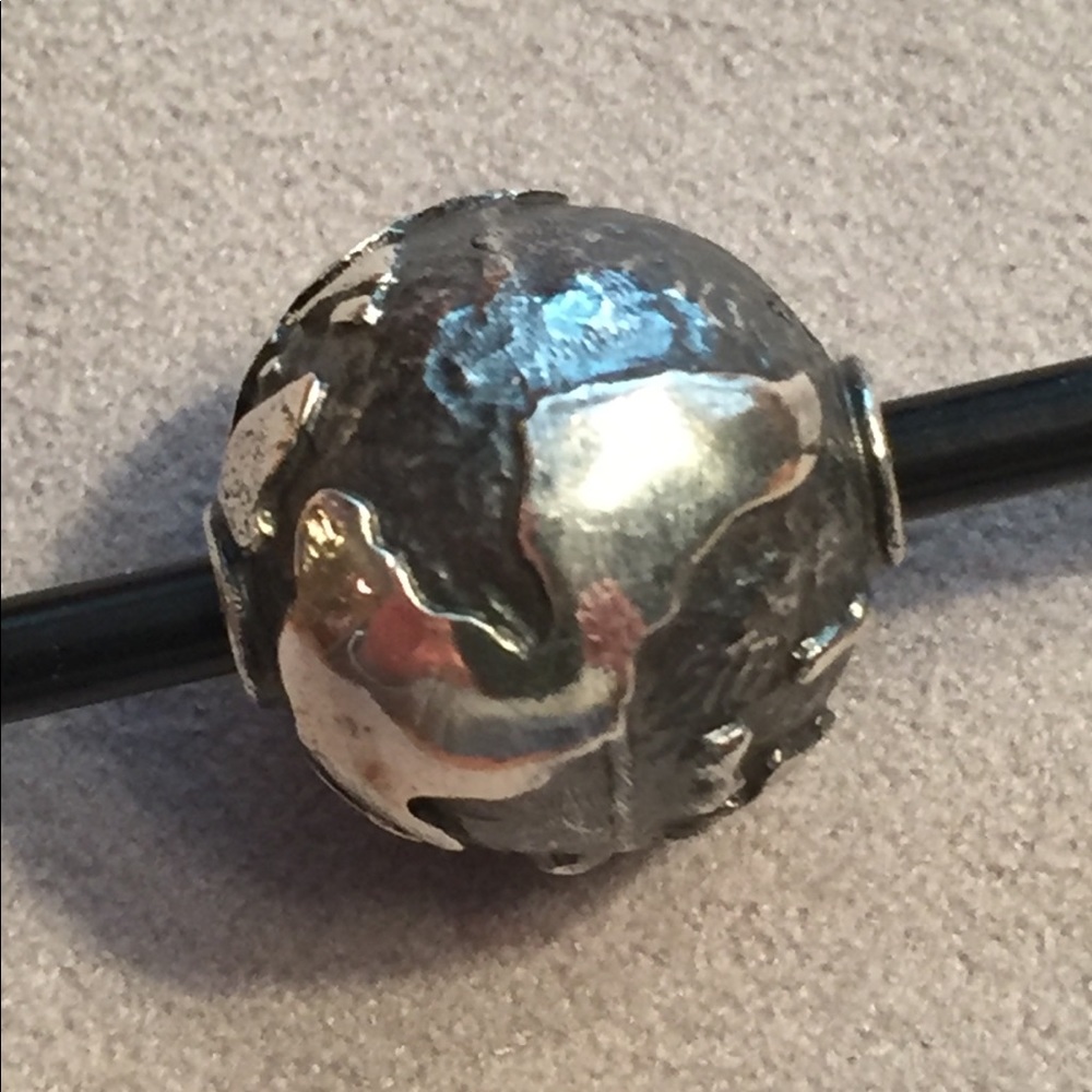 Trollbeads “Big Earth”